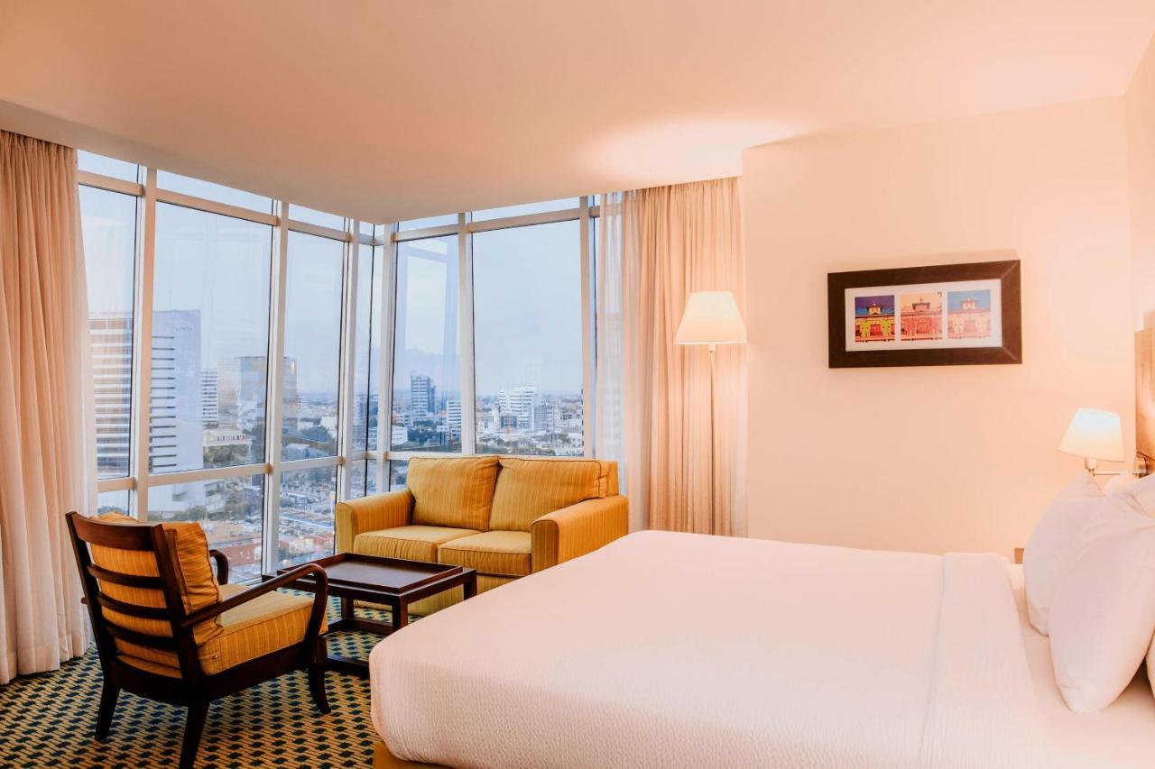 Courtyard By Marriott Guayaquil Hotel Екстериор снимка