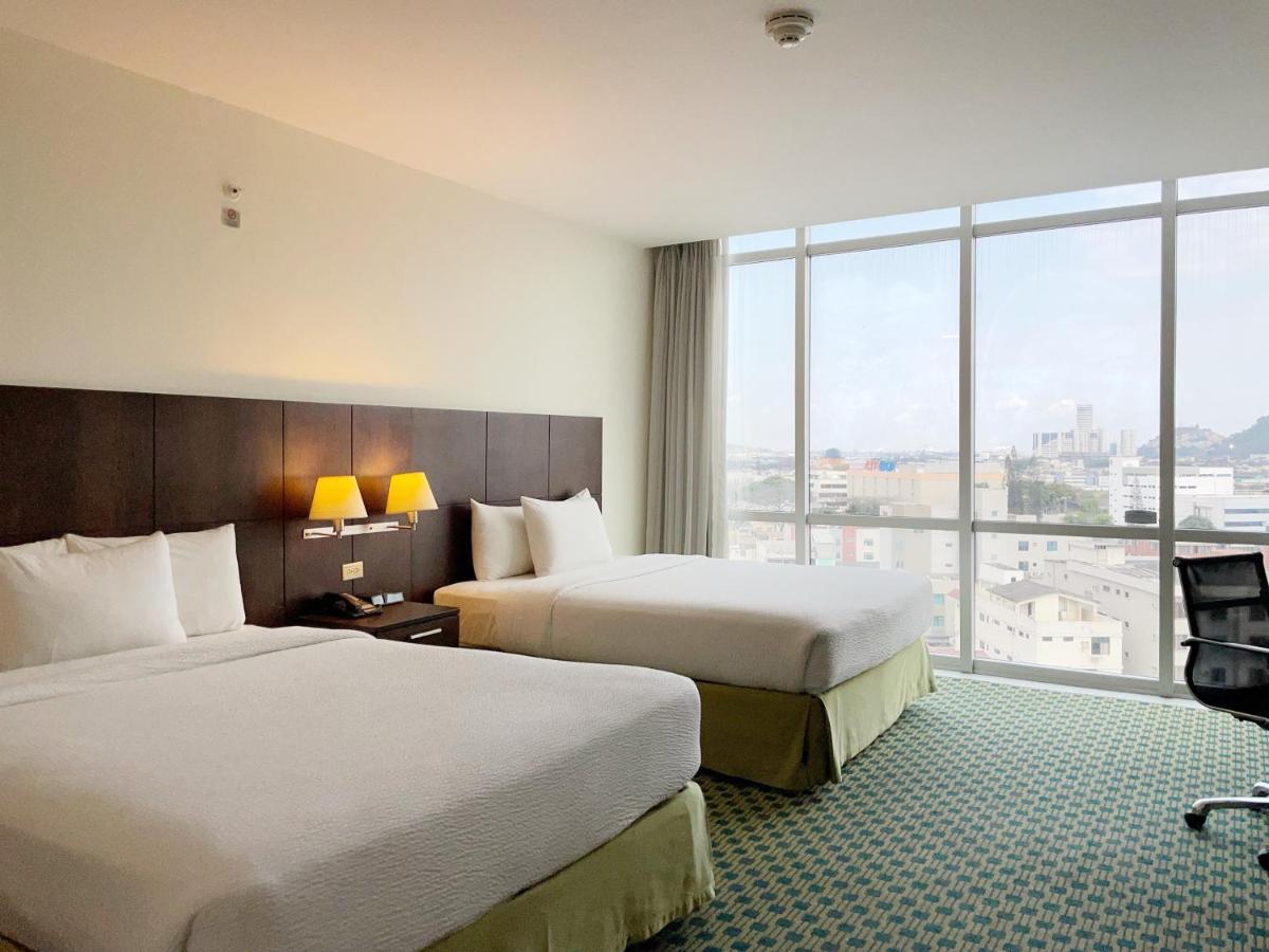 Courtyard By Marriott Guayaquil Hotel Екстериор снимка