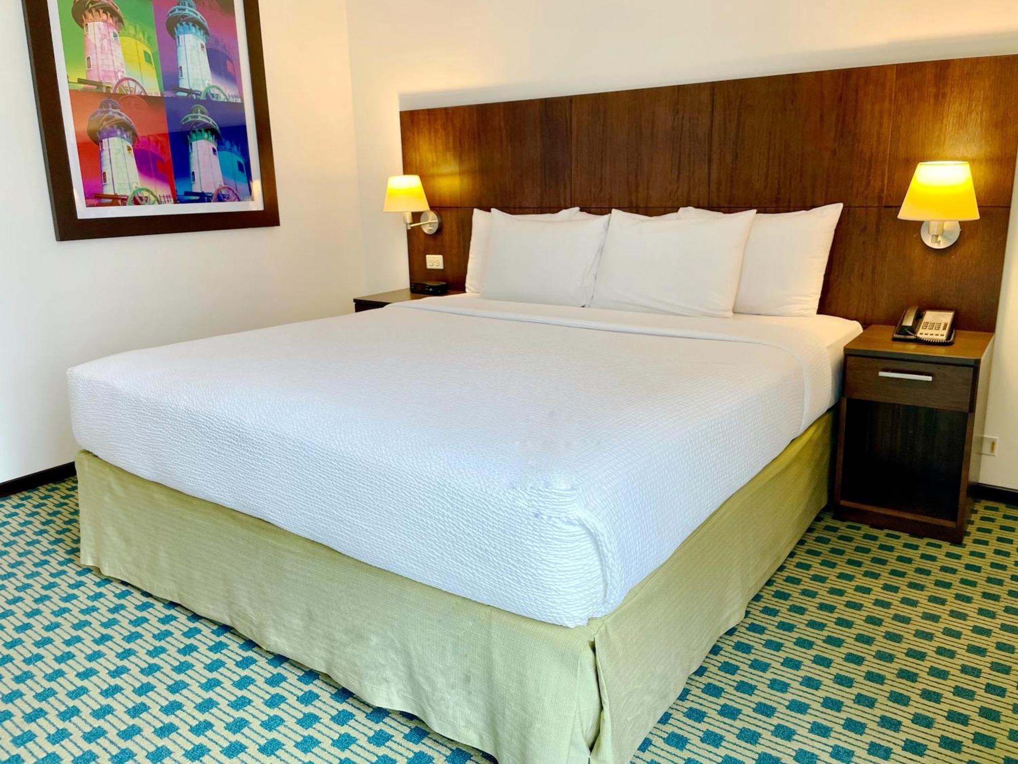 Courtyard By Marriott Guayaquil Hotel Екстериор снимка