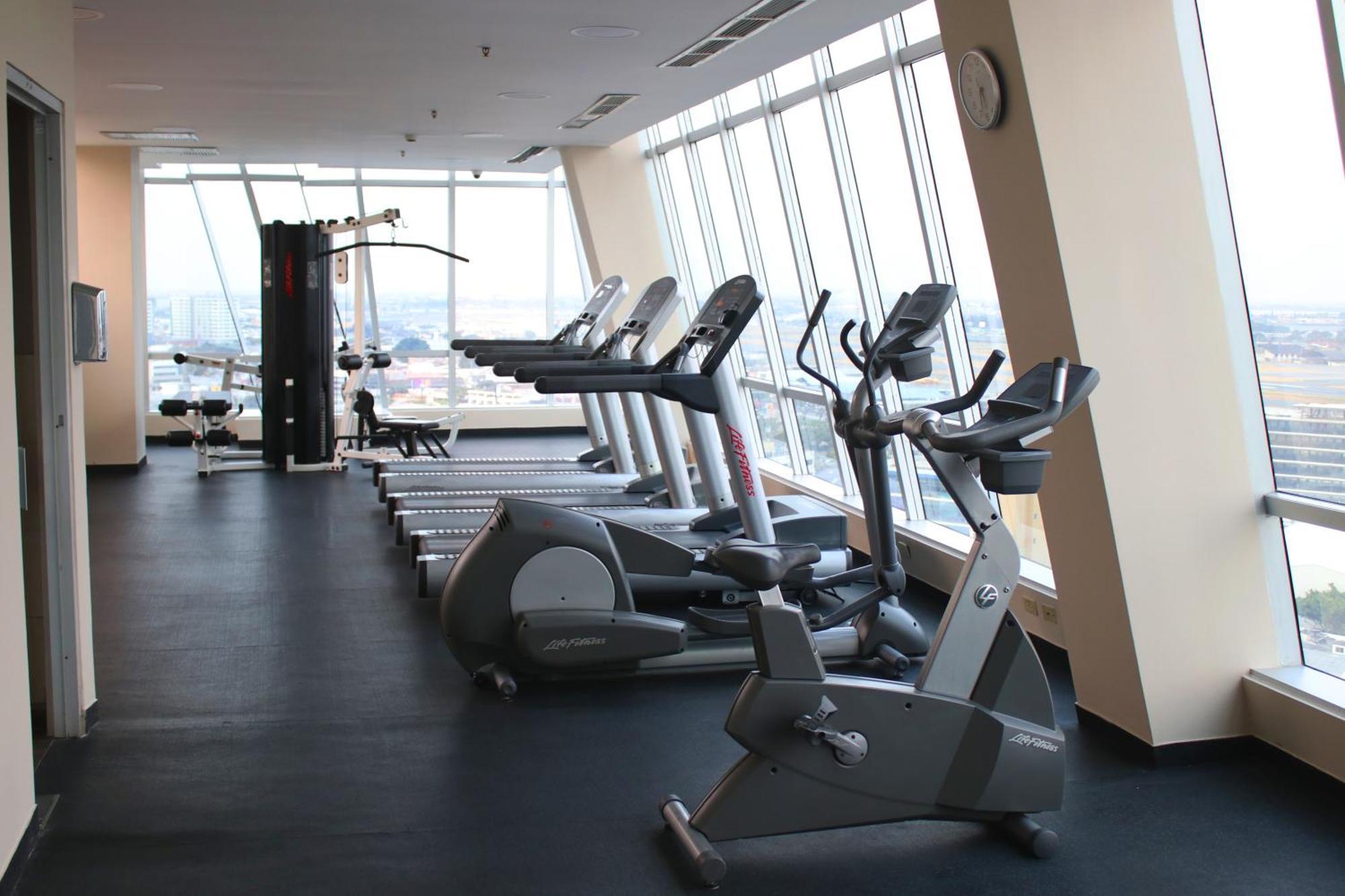 Courtyard By Marriott Guayaquil Hotel Екстериор снимка