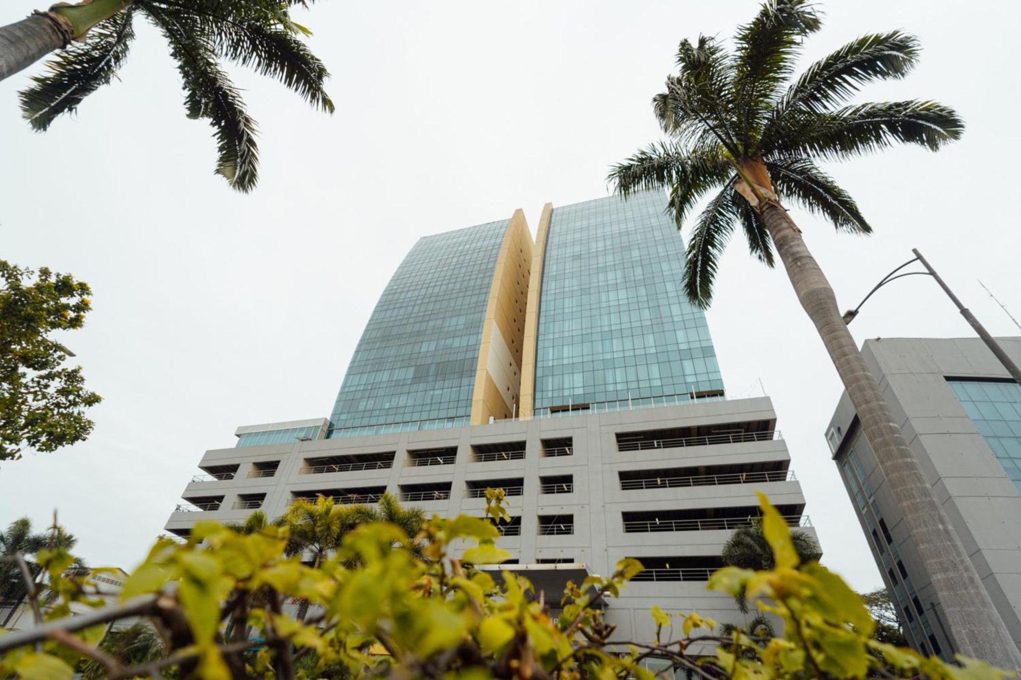 Courtyard By Marriott Guayaquil Hotel Екстериор снимка