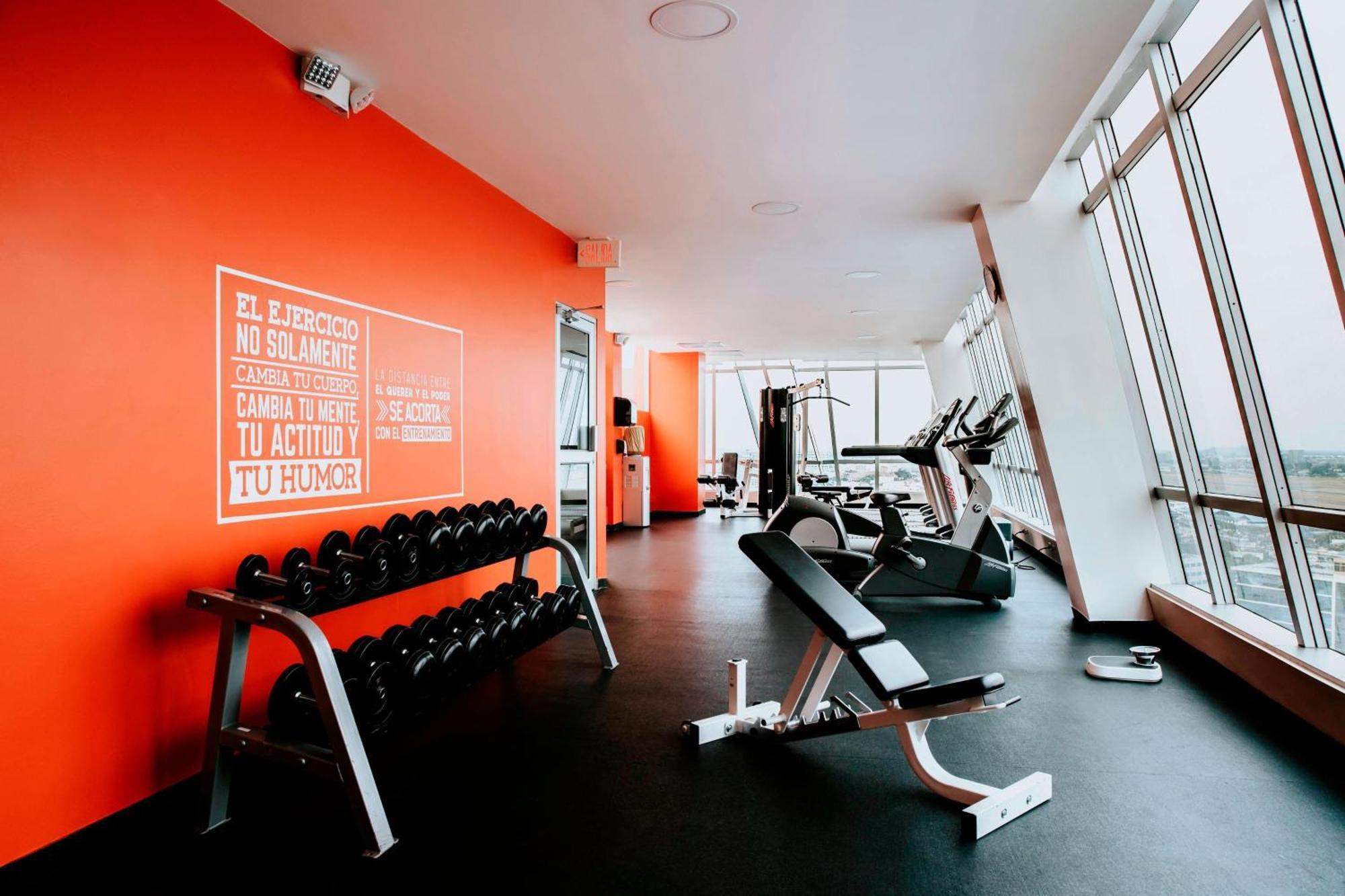 Courtyard By Marriott Guayaquil Hotel Екстериор снимка